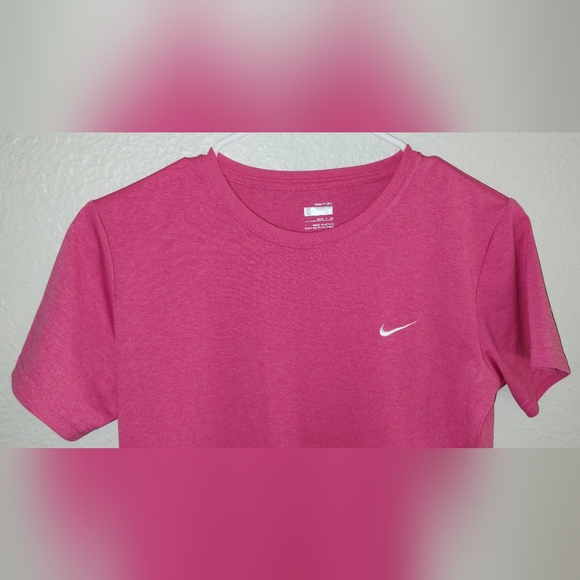 PINK NIKE FIT-DRY TEE ~ SIZE SMALL ~ NEVER WORN, LIKE NEW - Picture 5 of 7